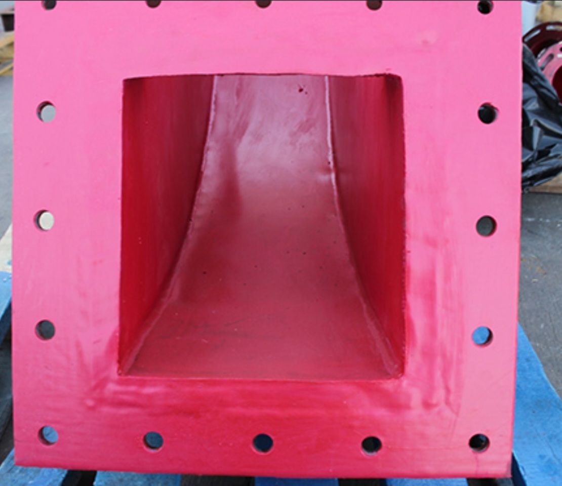 Rubber-lined rectangular duct section with bolted flange
